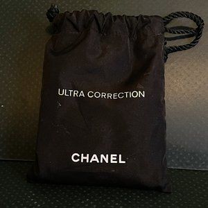 CHANEL ULTRA CORRECTION Sample Gift Set with Bag